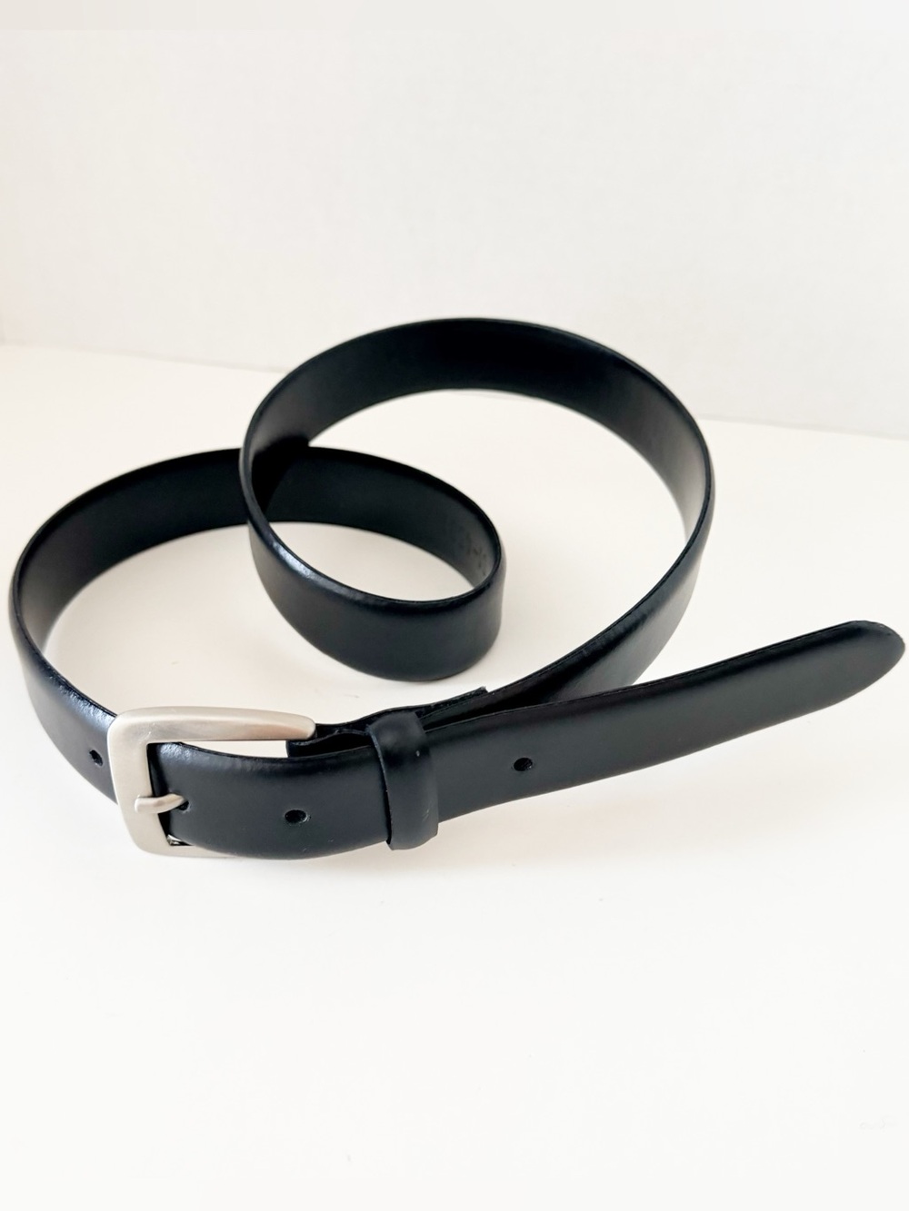 Classic Genuine Italian Leather Black Belt with Silver Toned Buckle